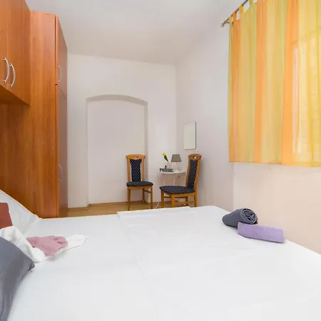 Kalalarga Apartment *
